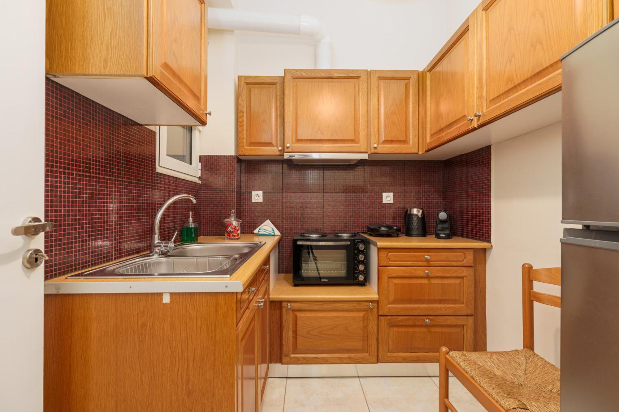 Nostos Apartment, With A Spacious Backyard Artemida  Esterno foto