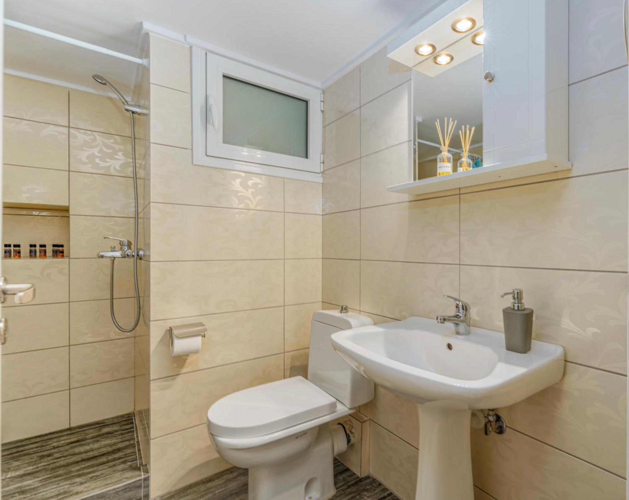 Nostos Apartment, With A Spacious Backyard Artemida  Esterno foto